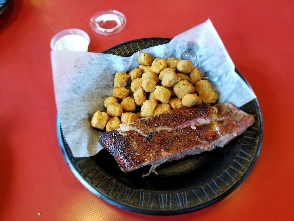 Davids Real Pit BBQ | restaurant | 521 NE 23rd Ave, Gainesville, FL 32609, USA | 3523732002 OR +1 352-373-2002