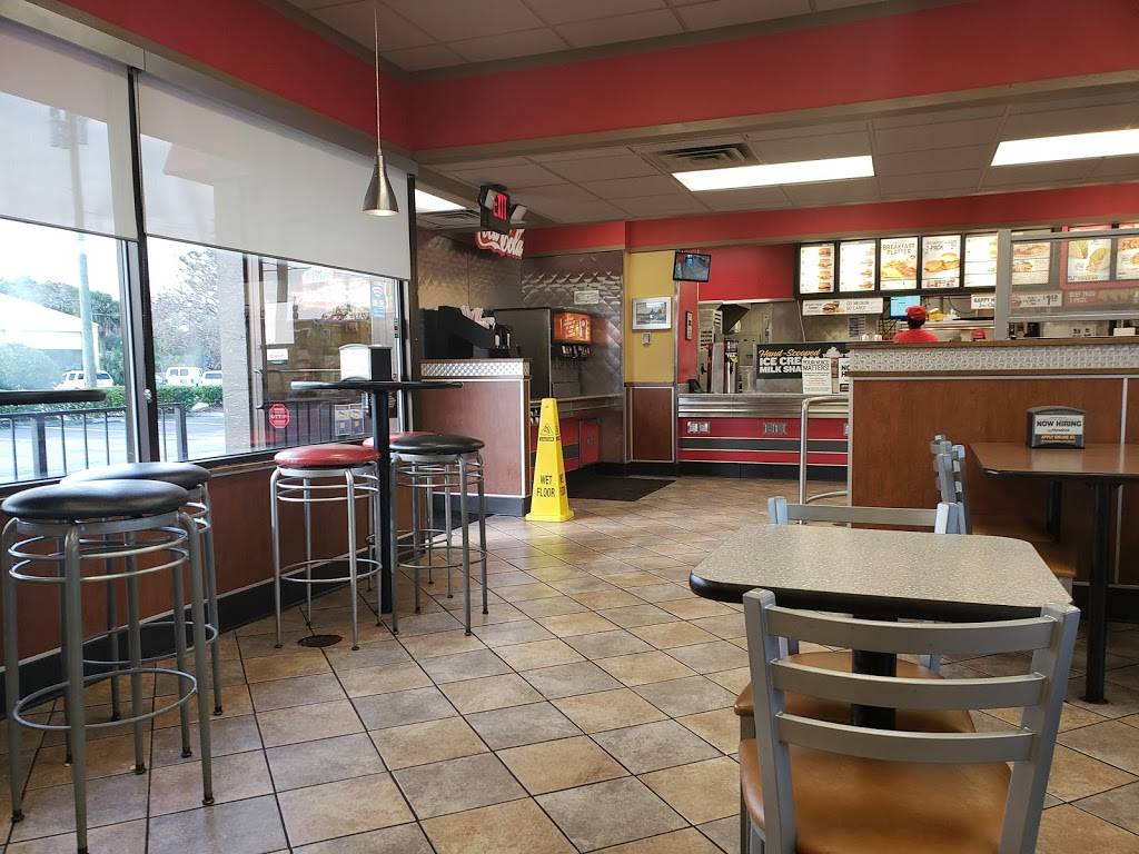Hardees | restaurant | 1500 Mayport Rd, Atlantic Beach, FL 32233, USA | 9042460971 OR +1 904-246-0971
