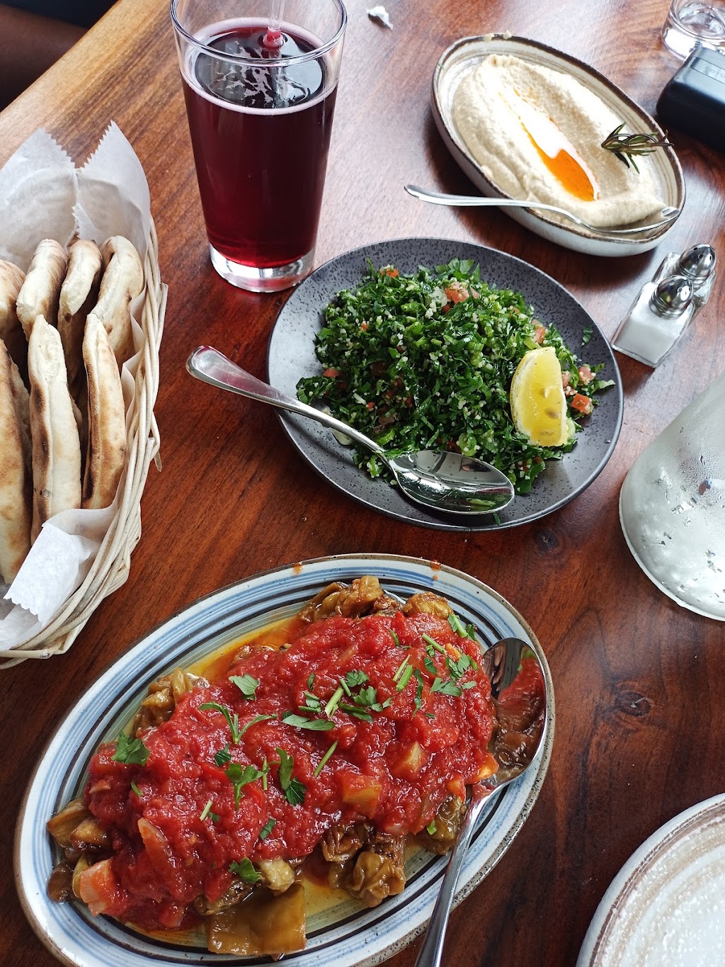 Pera Turkish Cuisine | restaurant | 944 N 2nd St, Philadelphia, PA 19123, USA | 2156609471 OR +1 215-660-9471