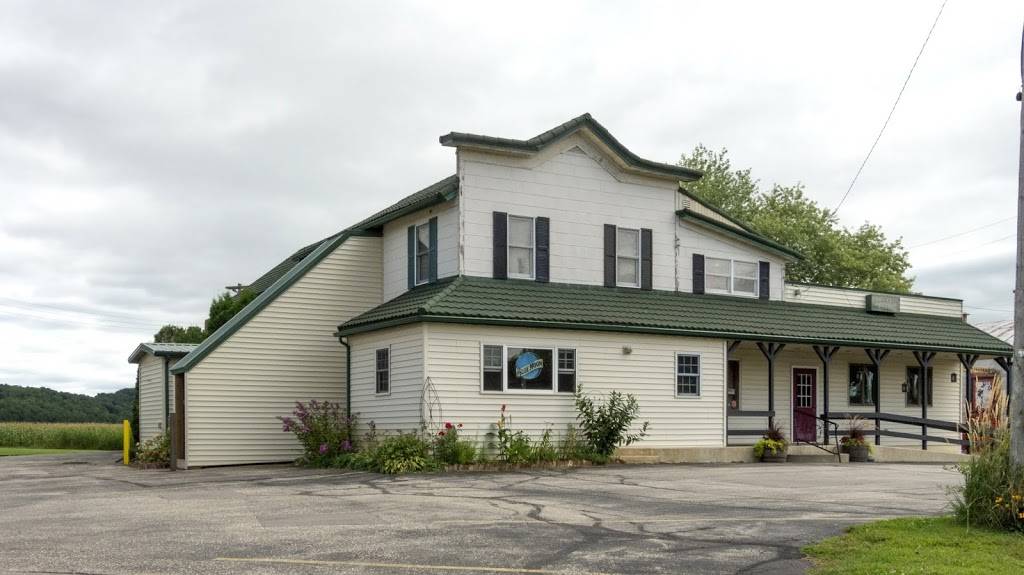 Beedles Bar & Restaurant | restaurant | W24966 WI-54, Galesville, WI 54630, USA | 6085392251 OR +1 608-539-2251