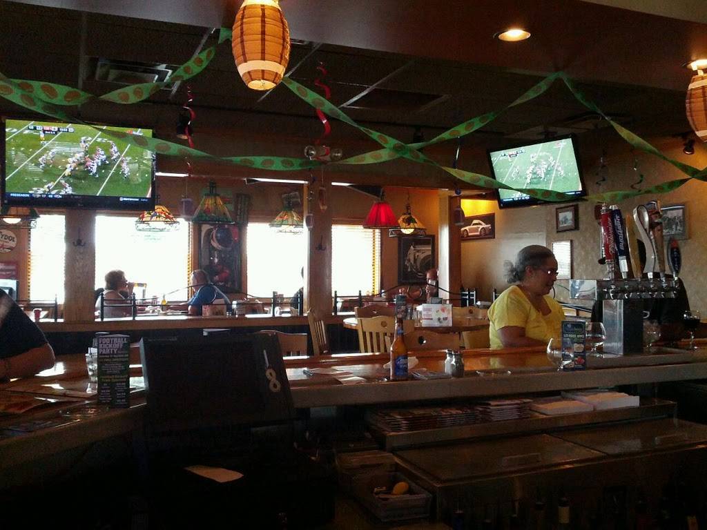 Applebees Grill + Bar | restaurant | 640 Rembert C Dennis Blvd, Moncks Corner, SC 29461, USA | 8437614545 OR +1 843-761-4545