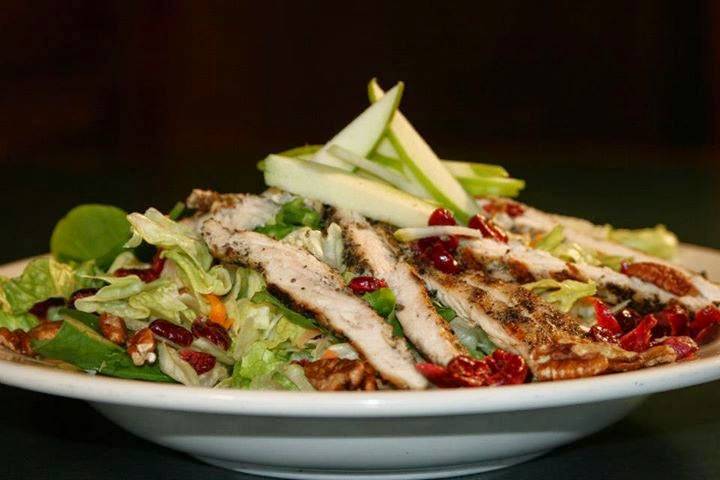 McVees | night club | 23380 Telegraph Rd, Southfield, MI 48033, USA | 2483528243 OR +1 248-352-8243