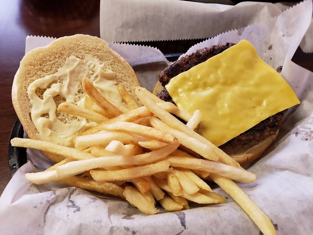 Cafe 27 | restaurant | 498 US-27, Moore Haven, FL 33471, USA | 8633995000 OR +1 863-399-5000