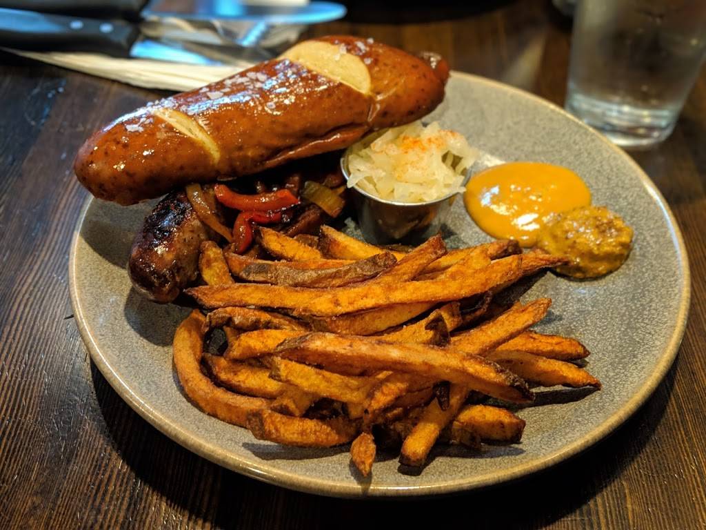 Cannon Beach Smokehouse | restaurant | 131 W 2nd St, Cannon Beach, OR 97110, USA | 5034364035 OR +1 503-436-4035