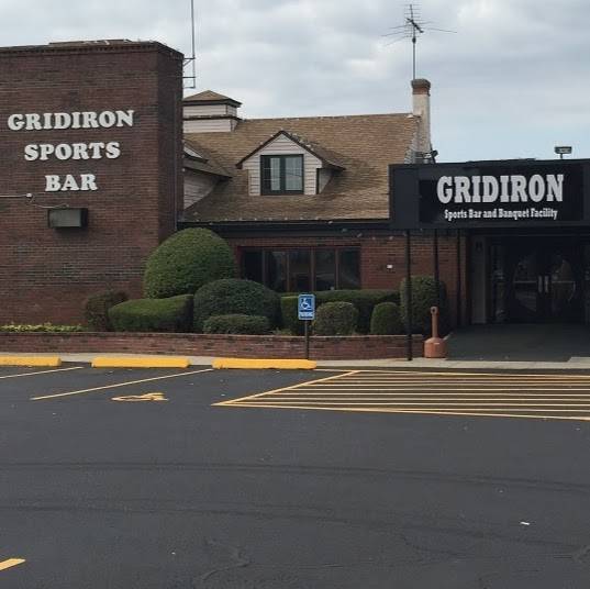 Gridiron Sports Bar | restaurant | 2416 Grand Army of the Republic Hwy, Swansea, MA 02777, USA | 5083796168 OR +1 508-379-6168