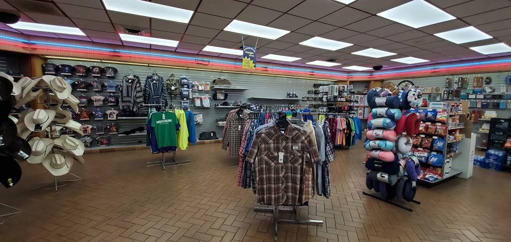 Travel Centers of America | restaurant | 1000 E Mt Vernon Blvd, Mt Vernon, MO 65712, USA | 4174669230 OR +1 417-466-9230