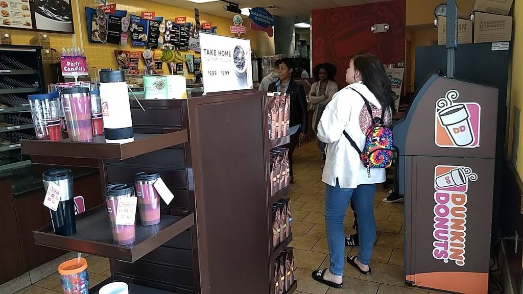 Dunkin Donuts | cafe | 6101 Highbridge Rd, Bowie, MD 20720, USA | 3012628239 OR +1 301-262-8239