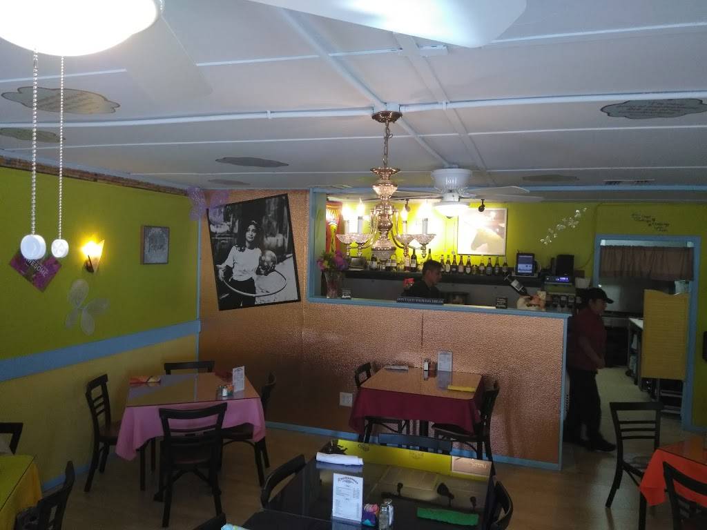 Daydreamers Cafe and Grill | restaurant | 143 7th Ave N, Safety Harbor, FL 34695, USA | 7277230909 OR +1 727-723-0909