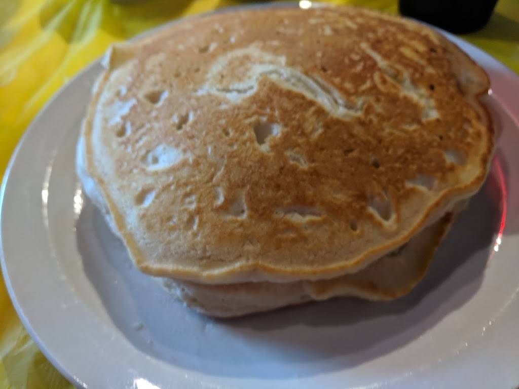 Bonnies Lunch Box | restaurant | 210 N Main St, Winnsboro, TX 75494, USA | 9033476075 OR +1 903-347-6075