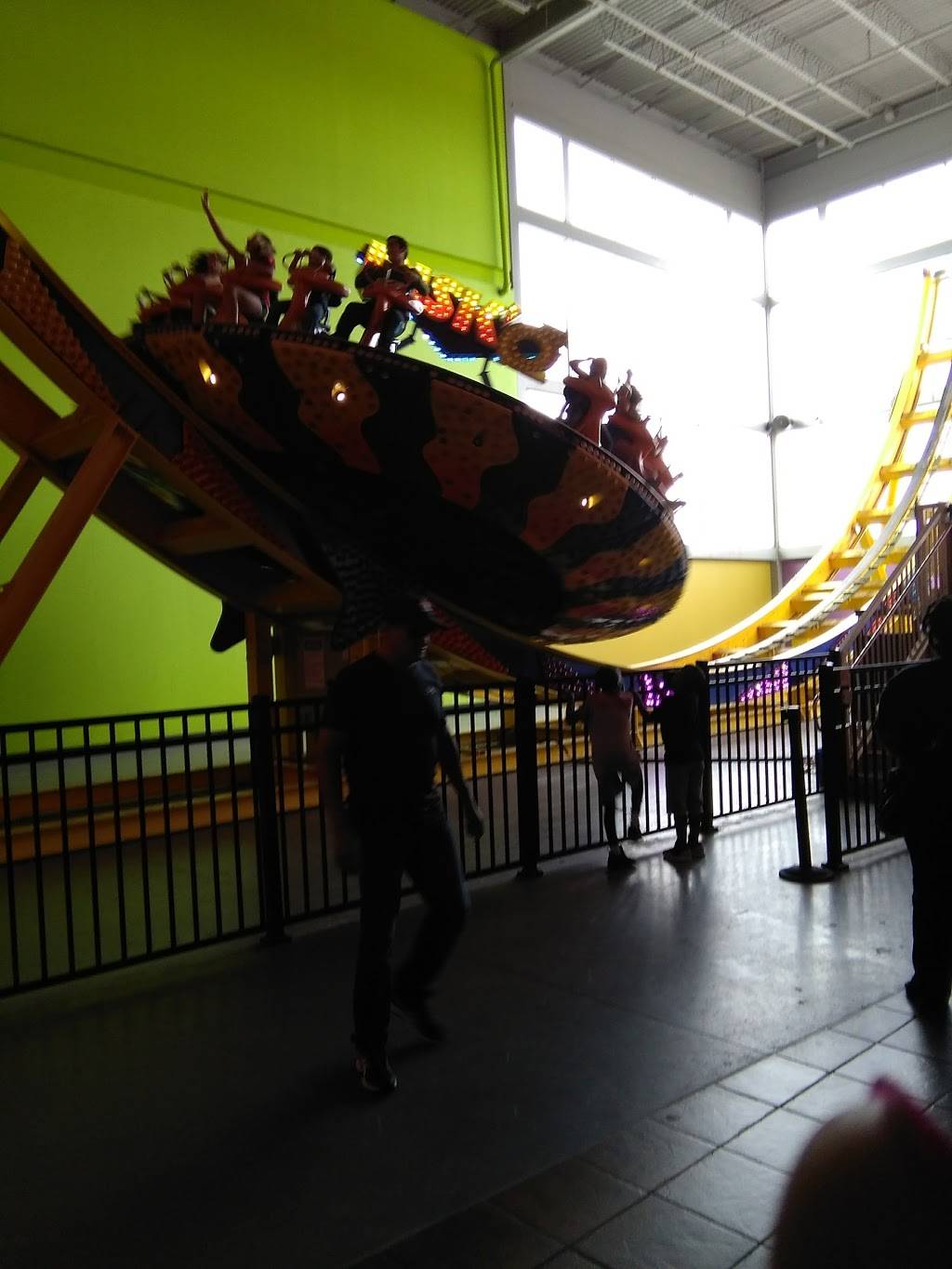 iT’Z Family Food & Fun - Houston | restaurant | 18355 Tomball Pkwy, Houston, TX 77070, USA | 8326782151 OR +1 832-678-2151