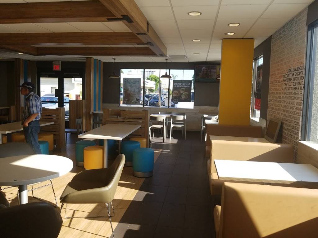 McDonalds | cafe | 15810 Crenshaw Blvd, Gardena, CA 90249, USA | 3105385183 OR +1 310-538-5183