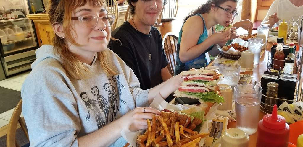 Last Wilderness Cafe | bakery | 8279 Main St, Presque Isle, WI 54557, USA | 7156862193 OR +1 715-686-2193