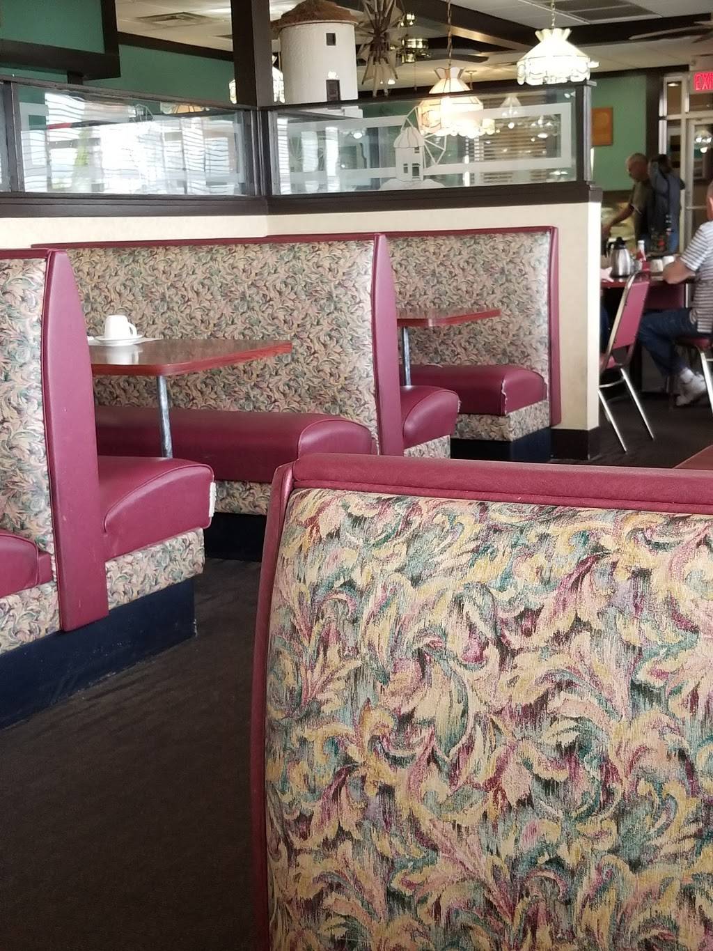 The Windmill Family Restaurant | restaurant | 1190 Avenue of the Cities, East Moline, IL 61244, USA | 3097960030 OR +1 309-796-0030