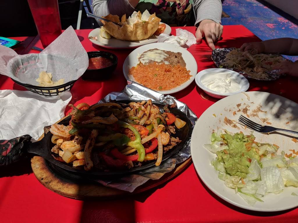 Amigo Joes Mexican Restaurant and Cantina | restaurant | 5901 Southwest Ave, St. Louis, MO 63139, USA | 3146451995 OR +1 314-645-1995