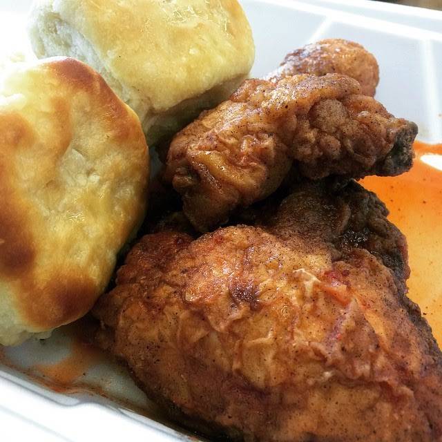 Uncle Lous Fried Chicken | restaurant | 3633 Millbranch Rd, Memphis, TN 38116, USA | 9013322367 OR +1 901-332-2367
