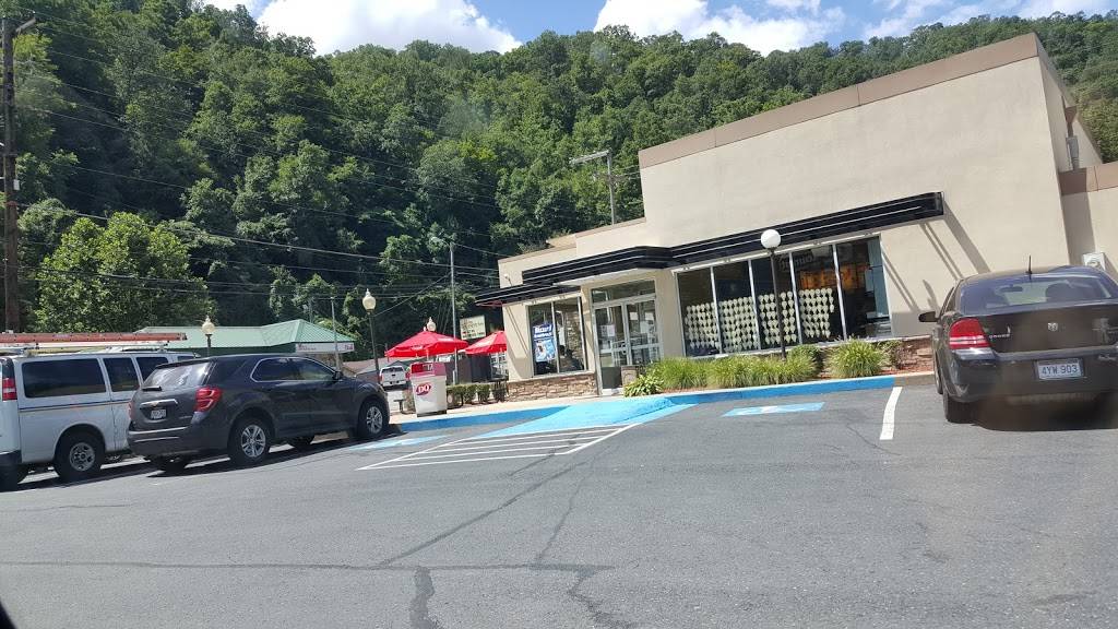 Dairy Queen Grill & Chill | restaurant | 542 Appalachian Hwy, Pineville, WV 24874, USA | 3047327339 OR +1 304-732-7339