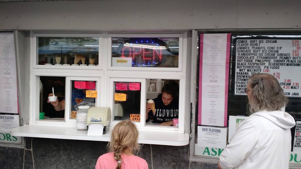 Real Mc Coy Dairy Creme | restaurant | 2544 Augustine Herman Hwy, Chesapeake City, MD 21915, USA | 4108852491 OR +1 410-885-2491