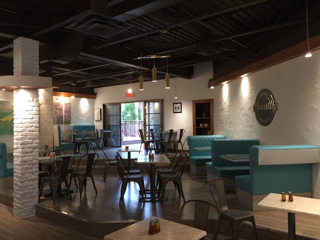 Chantilly Beignes Bistro | restaurant | 619 Rue Principale, Laval, QC H7X 1C7, Canada | 4509699619 OR +1 450-969-9619