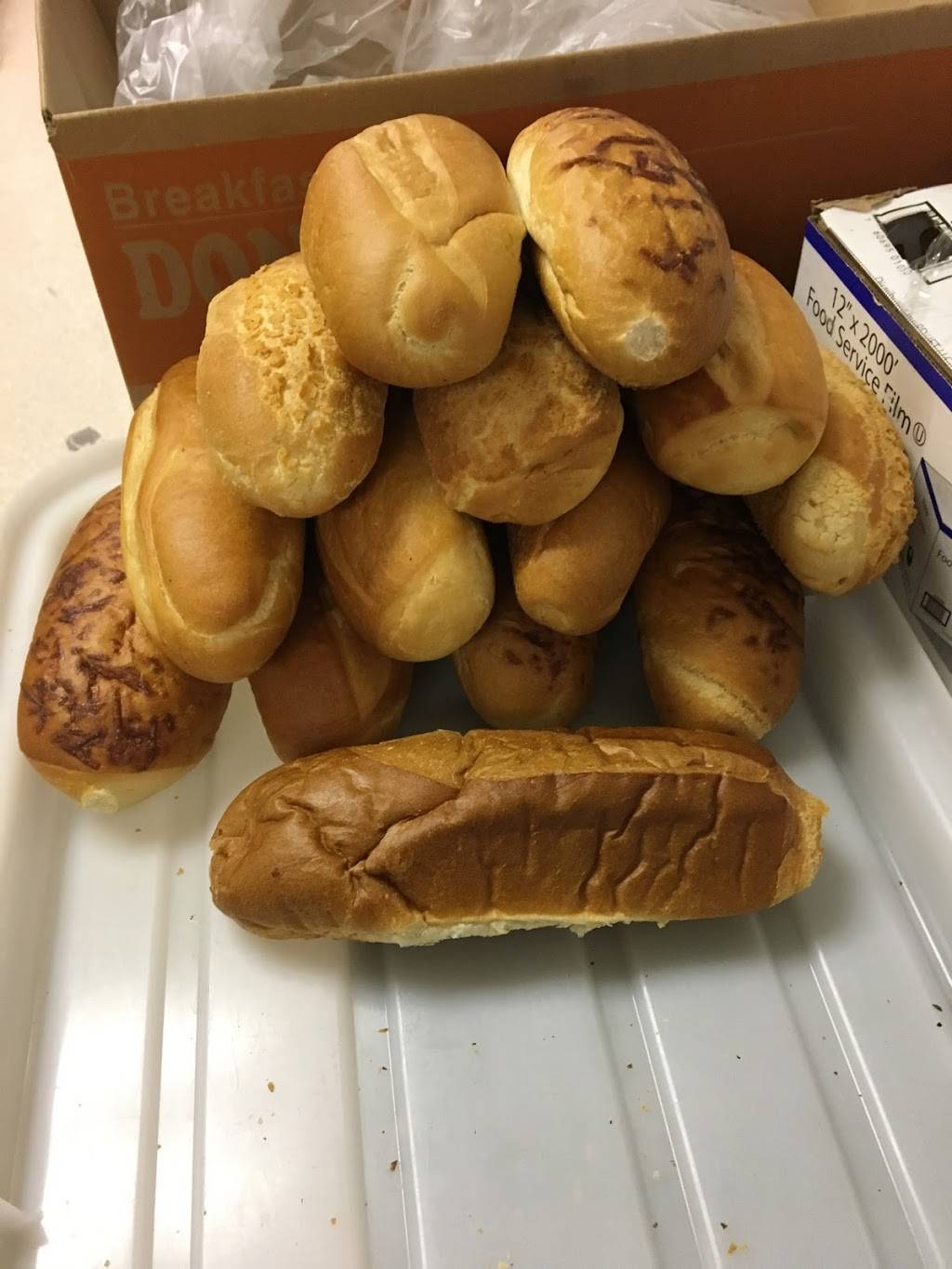 Hot Spot Café & Deli | cafe | 800 Chadbourne Rd #11, Fairfield, CA 94534, USA | 7074210296 OR +1 707-421-0296