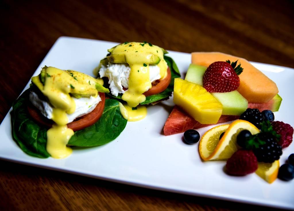 Didis Supper Club | restaurant | 2810 Golf Rd, Pewaukee, WI 53072, USA | 2625470201 OR +1 262-547-0201