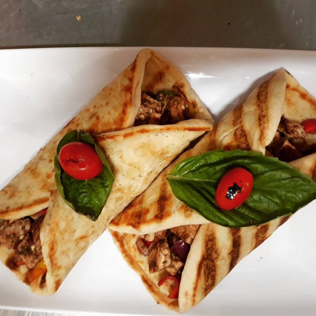 Mama Rosas | restaurant | 53 John F. Kennedy Blvd, Bayonne, NJ 07002, USA | 2018230500 OR +1 201-823-0500