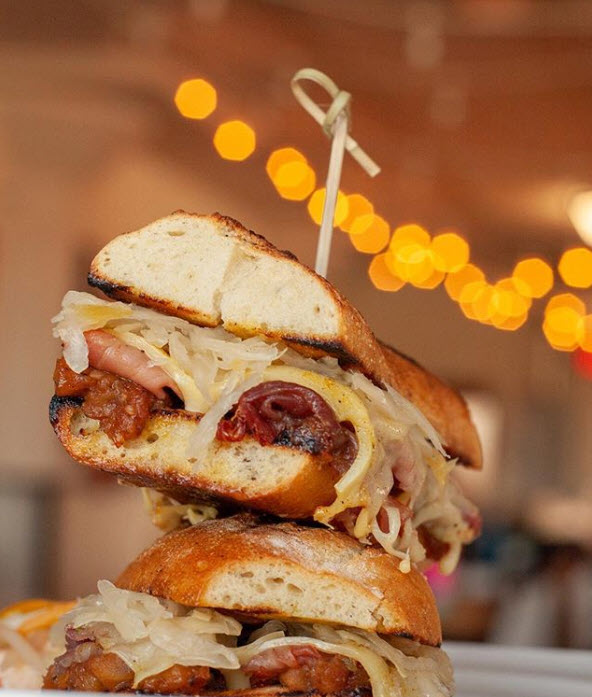 Spirits & Tales | restaurant | 5130 Bigelow Blvd, Pittsburgh, PA 15213, USA | 4122974074 OR +1 412-297-4074