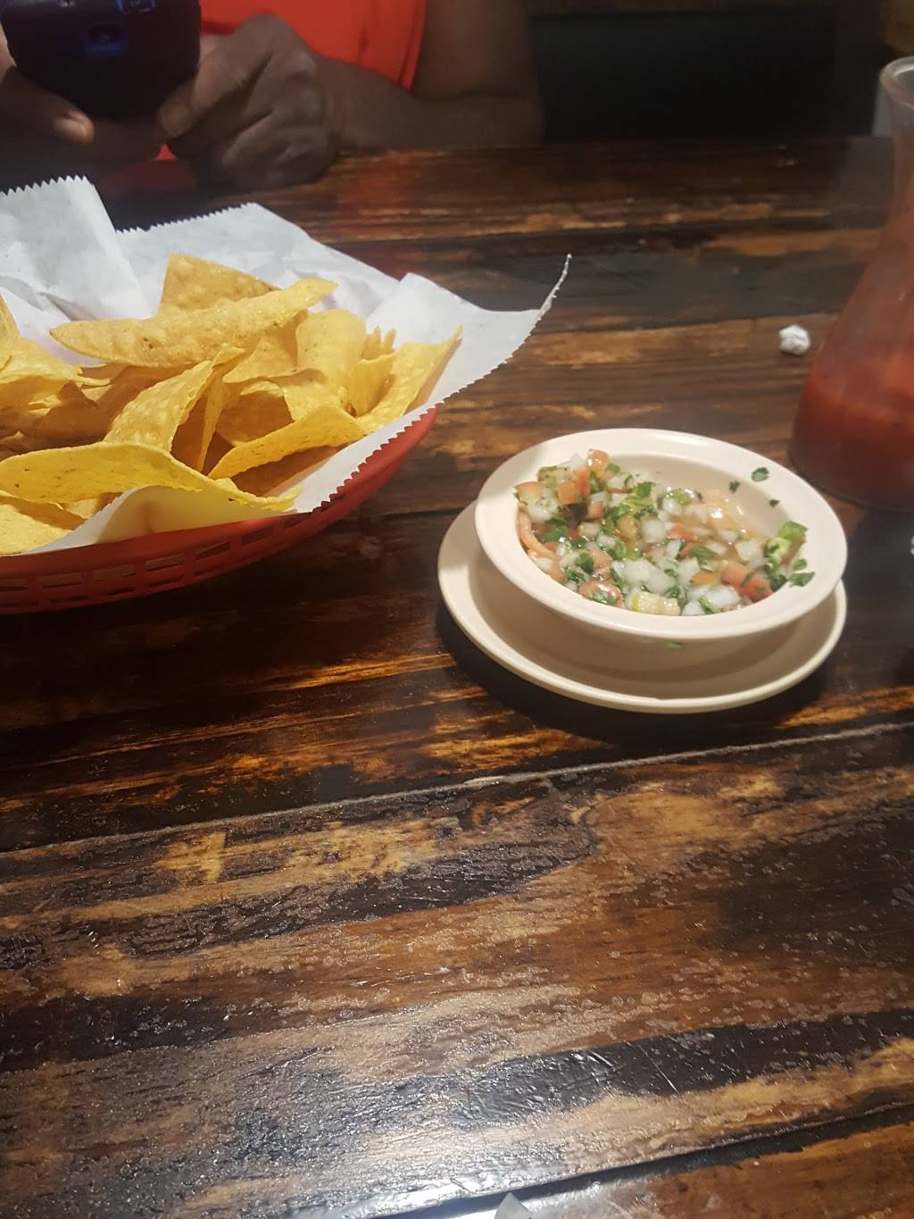 Los Abuelos Mexican Restaurant | restaurant | 127 Booneville, Natchez Trace Pkwy, Booneville, MS 38829, USA | 6627280405 OR +1 662-728-0405