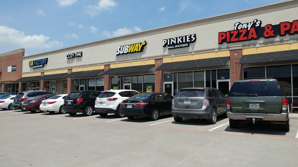 Subway Restaurants | restaurant | Crossing S/C, 5333 State Hwy 121 #131, The Colony, TX 75056, USA | 9726251700 OR +1 972-625-1700