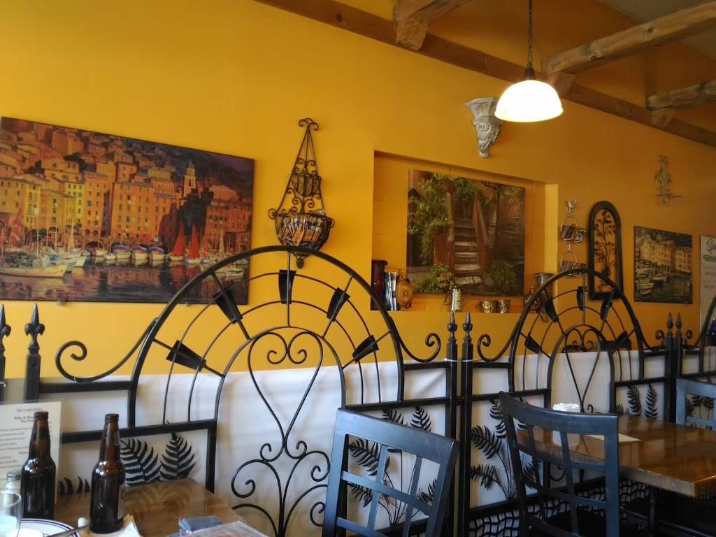 Corfu Mediterrain Grill | restaurant | 8 King St E, Cobourg, ON K9A 3P8, Canada | 9053778131 OR +1 905-377-8131