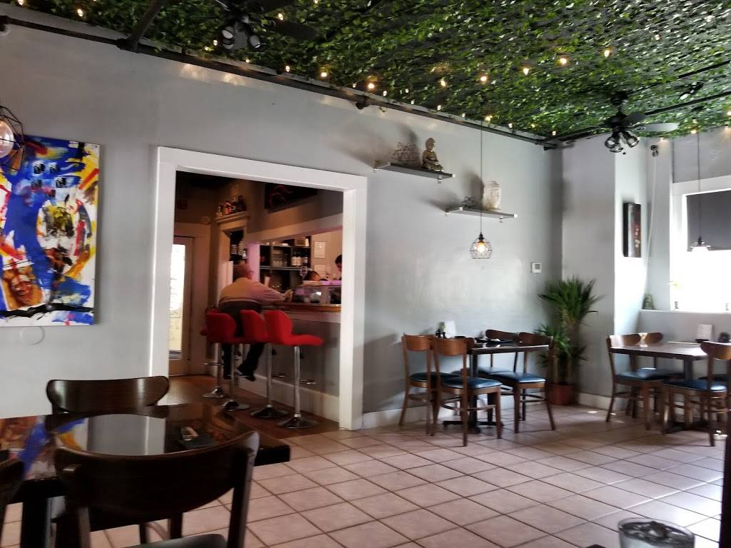 The Twisted Chopstick | restaurant | 442 E New York Ave, DeLand, FL 32724, USA | 3864906537 OR +1 386-490-6537