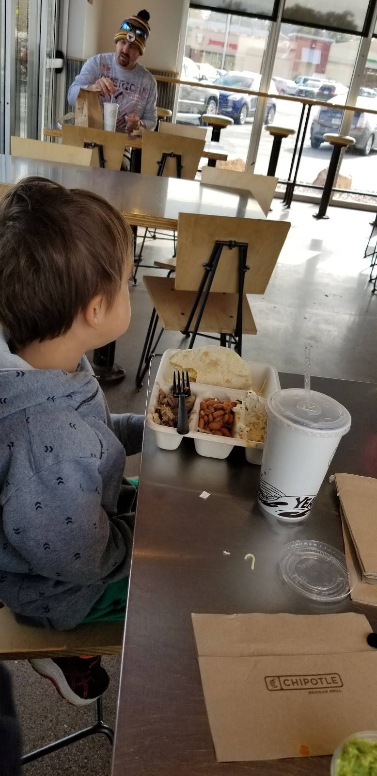 Chipotle Mexican Grill | restaurant | 13203 W Center Rd, Omaha, NE 68144, USA | 4026974903 OR +1 402-697-4903