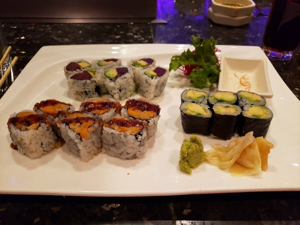 Izumi Sushi and Hibachi Steak house | restaurant | 5745 Sunrise Hwy, Holbrook, NY 11741, USA | 6312183888 OR +1 631-218-3888
