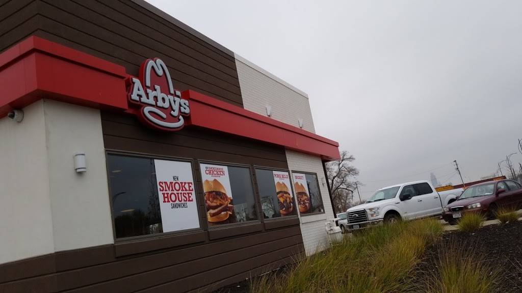 Arbys | meal takeaway | 3313 W Broadway, Council Bluffs, IA 51501, USA | 7123281637 OR +1 712-328-1637