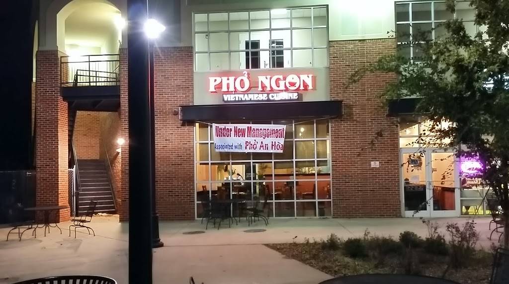 Pho Ngon | restaurant | 2215 Ayrsley Town Blvd, Charlotte, NC 28273, USA | 7049006319 OR +1 704-900-6319