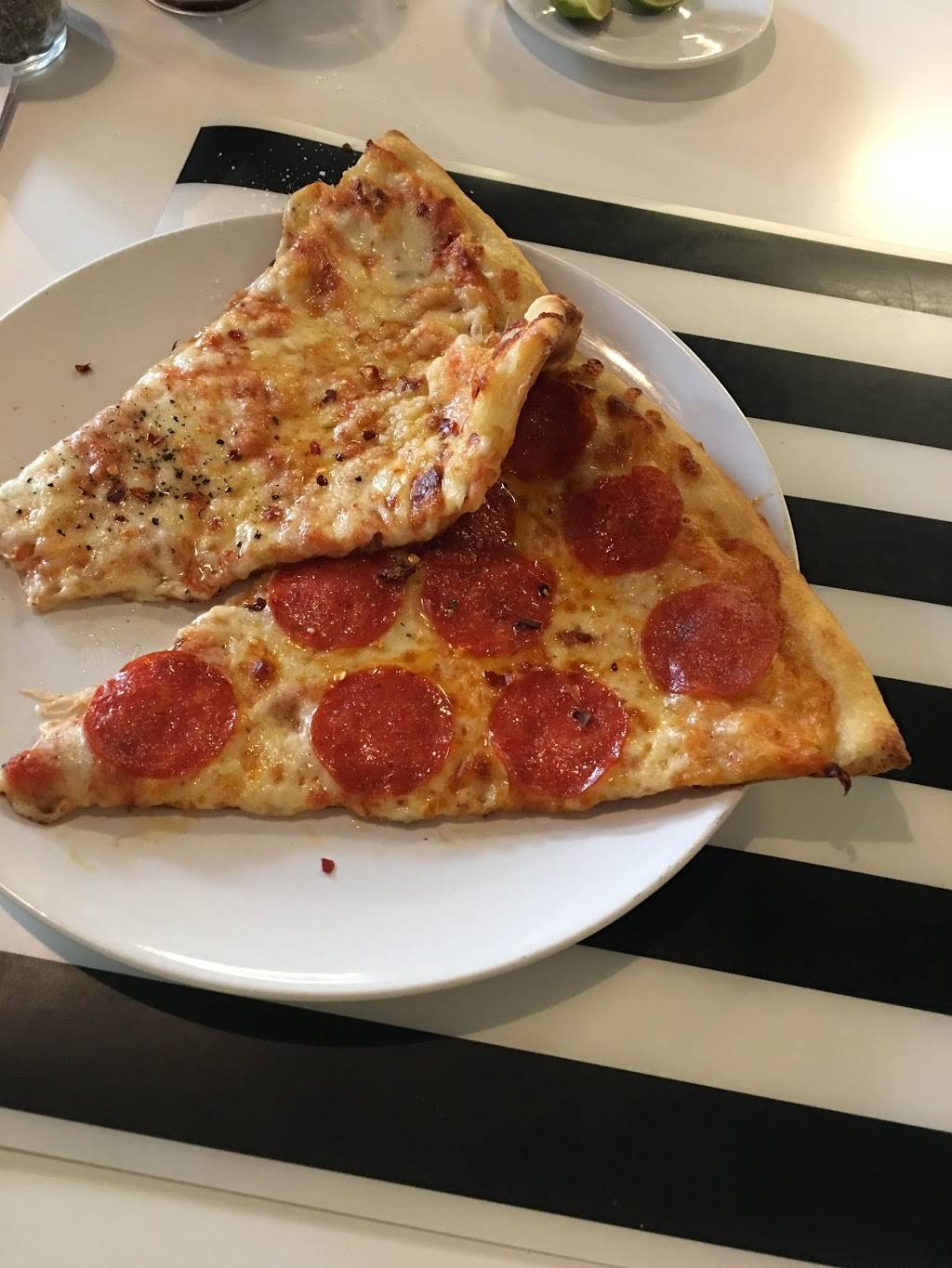 NONNA PIZZERIA | restaurant | Plaza Alegre, 2615 SW 147th Ave, Miami, FL 33185, USA | 3052292230 OR +1 305-229-2230