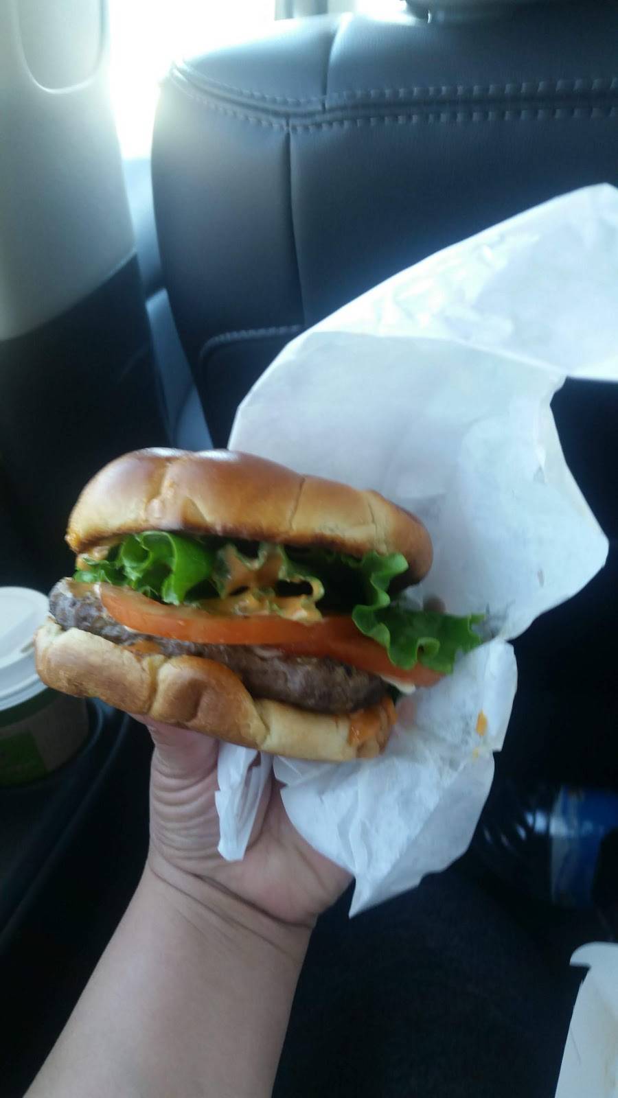 Jack in the Box | restaurant | 13137 Main St, Hesperia, CA 92345, USA | 7602446704 OR +1 760-244-6704