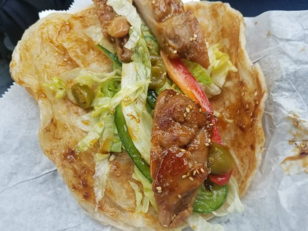 Liang Crispy Roll | restaurant | 18333 Colima Rd A, Rowland Heights, CA 91748, USA | 6262952258 OR +1 626-295-2258