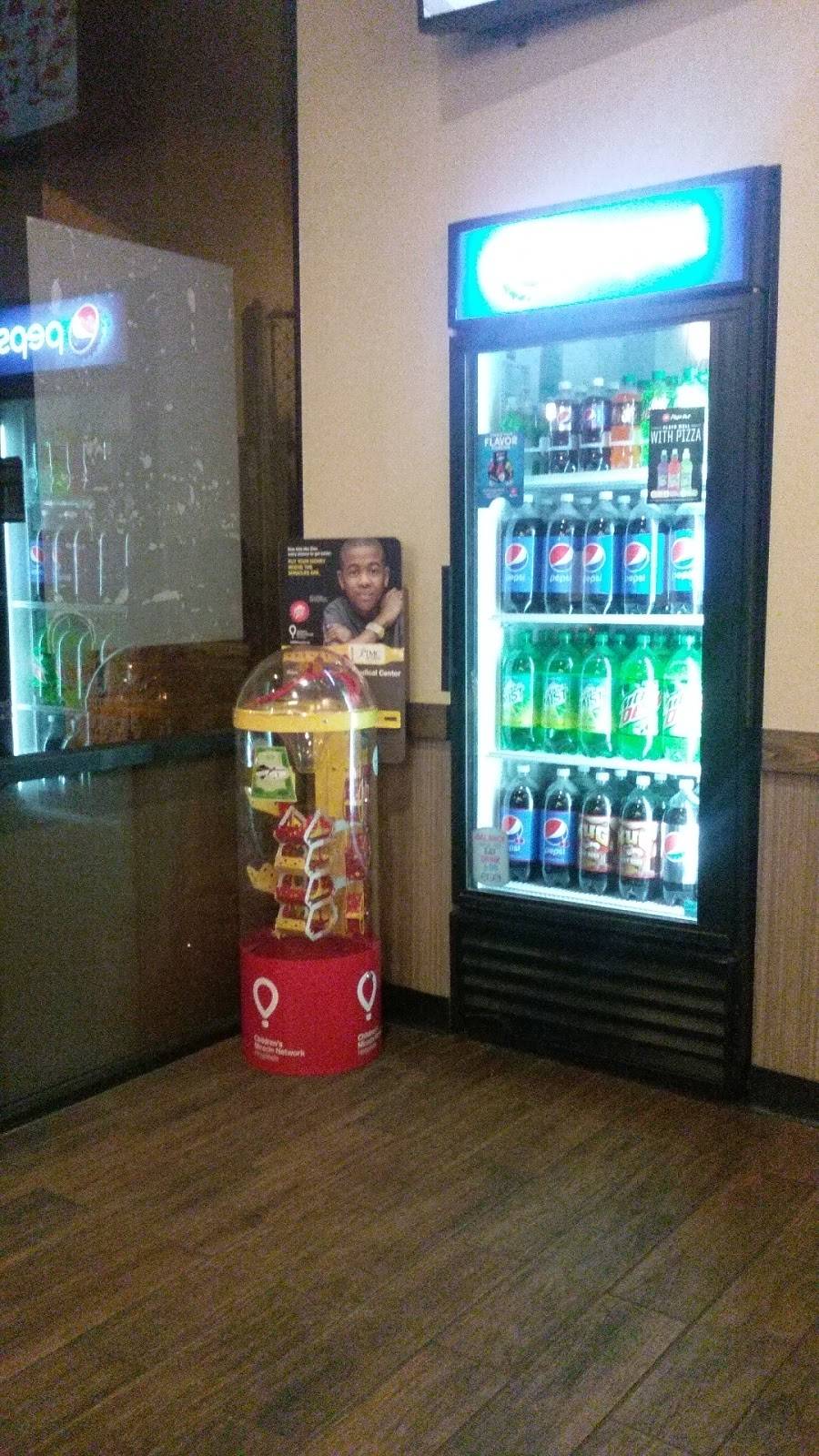 Pizza Hut | meal delivery | 9564 E Golf Links Rd, Tucson, AZ 85730, USA | 5202969273 OR +1 520-296-9273