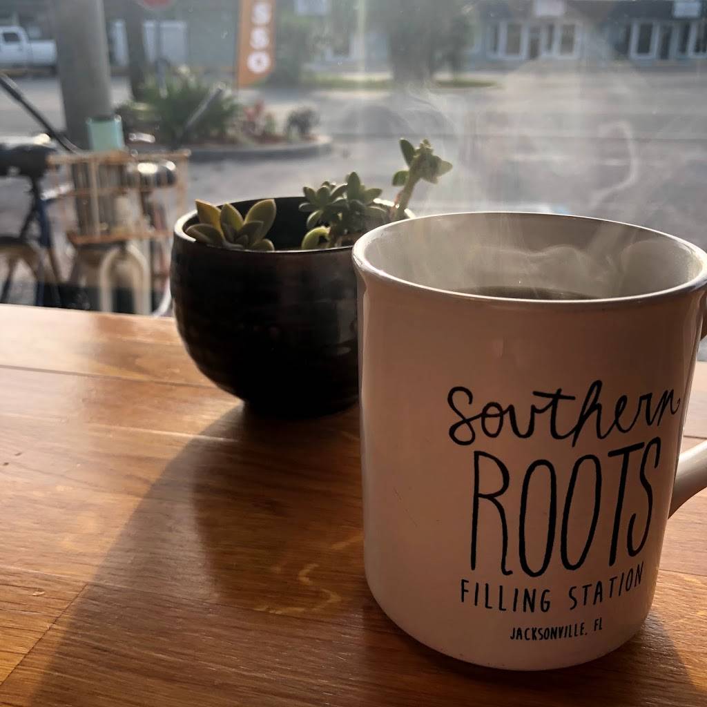 Southern Roots Filling Station | cafe | 32 Seminole Rd, Atlantic Beach, FL 32233, USA | 9048536642 OR +1 904-853-6642