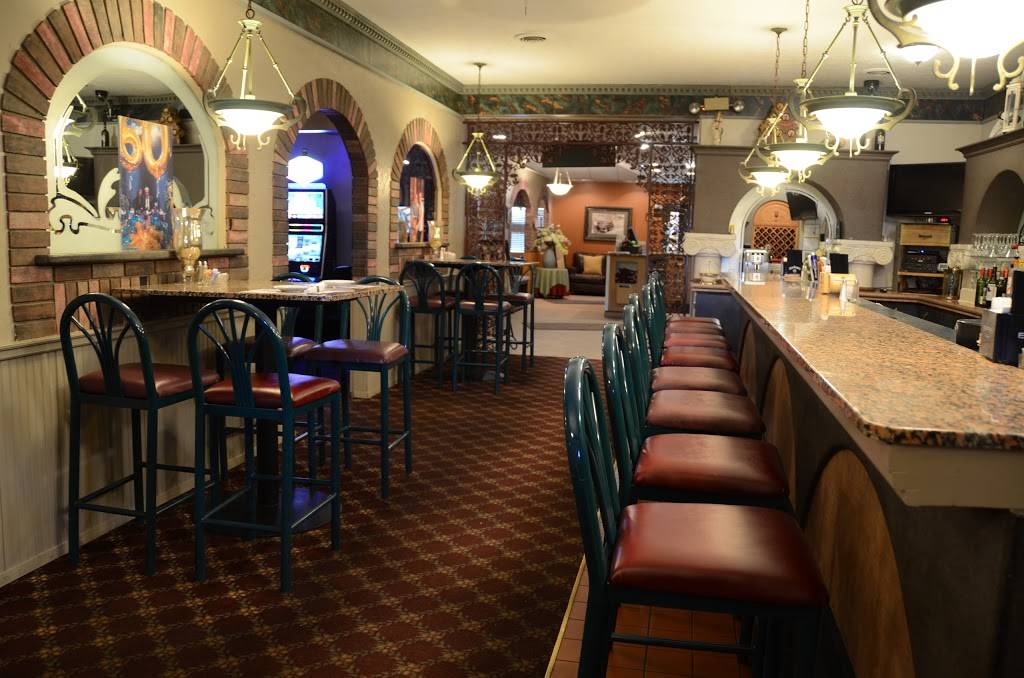 Johns Restaurant & Pizzeria | restaurant | 2914 11th St, Rockford, IL 61109, USA | 8153984044 OR +1 815-398-4044