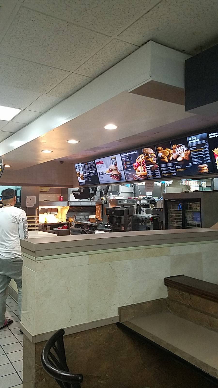 McDonalds | cafe | 400 McKinley St, Corona, CA 92879, USA | 9513717060 OR +1 951-371-7060