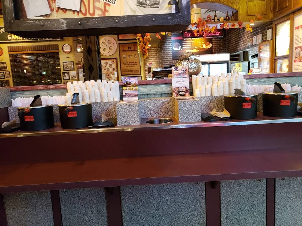 Portillos Hot Dogs | meal takeaway | 9400 Skokie Blvd, Skokie, IL 60077, USA | 8479330700 OR +1 847-933-0700