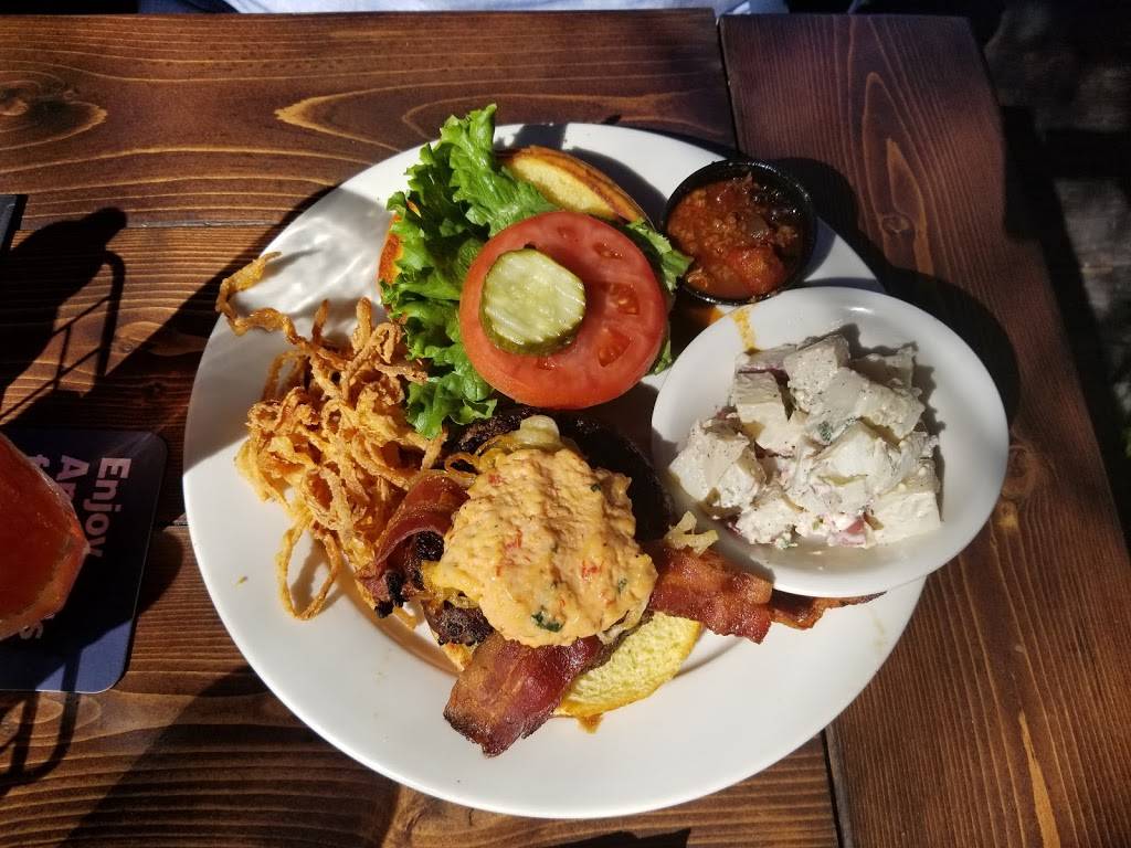 Poes Tavern - Atlantic Beach | restaurant | 363 Atlantic Blvd, Atlantic Beach, FL 32233, USA | 9042417637 OR +1 904-241-7637