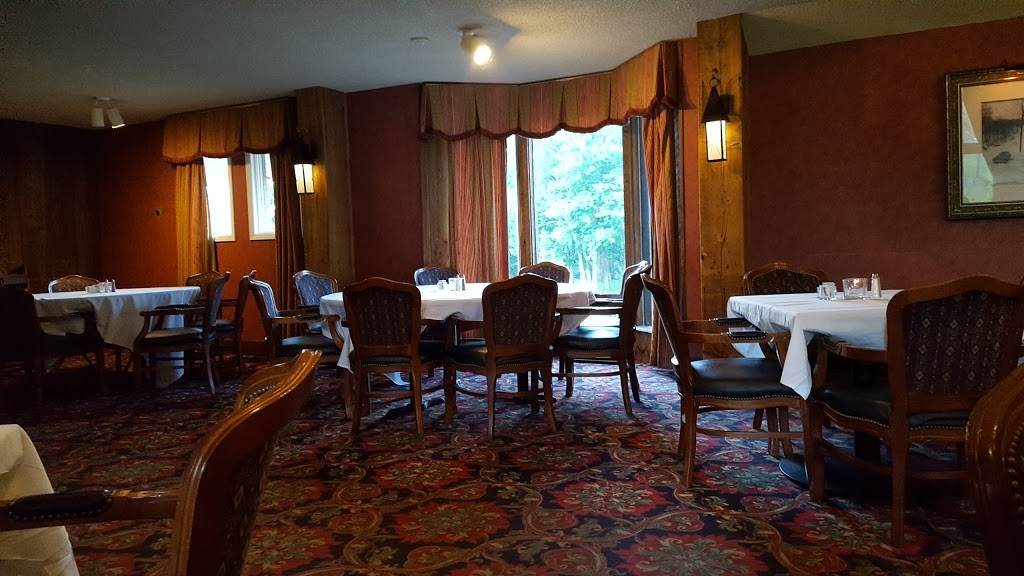 Main Dining Room @ Boyne Highlands Resort | restaurant | 600 Highland Dr, Harbor Springs, MI 49740, USA | 2315263059 OR +1 231-526-3059