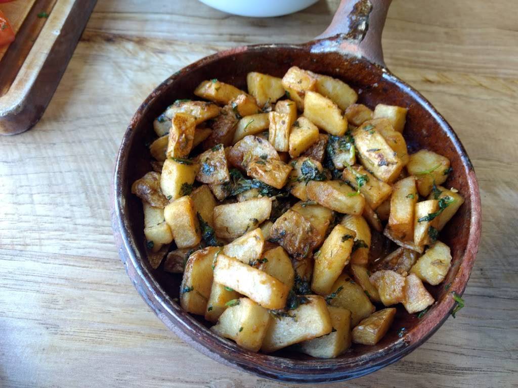 Zeitouni Mediterranean Grill | restaurant | 3419 Toringdon Way A-124, Charlotte, NC 28277, USA | 7047524245 OR +1 704-752-4245