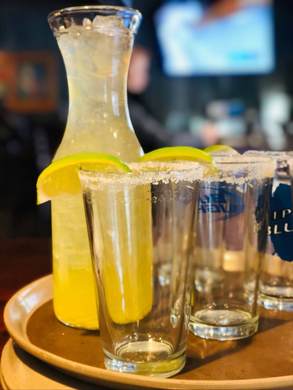 Steamers Beach Side Bar & Oven | restaurant | 8160 N Lake Blvd, Kings Beach, CA 96143, USA | 5305462218 OR +1 530-546-2218