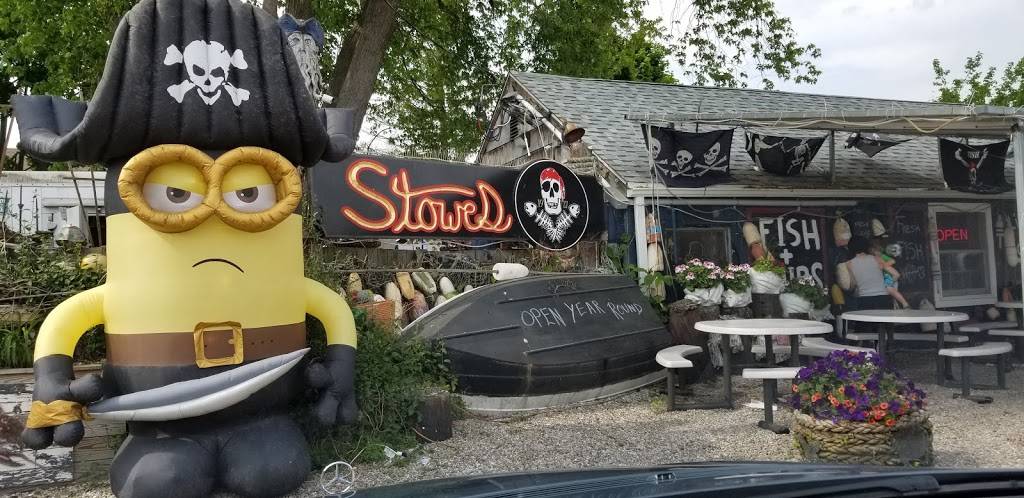Stowes Seafood | restaurant | 347 Beach St, West Haven, CT 06516, USA | 2039341991 OR +1 203-934-1991