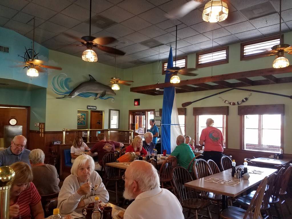 Captains Galley | restaurant | 825 Indian River Dr, Fort Pierce, FL 34950, USA | 7724668495 OR +1 772-466-8495