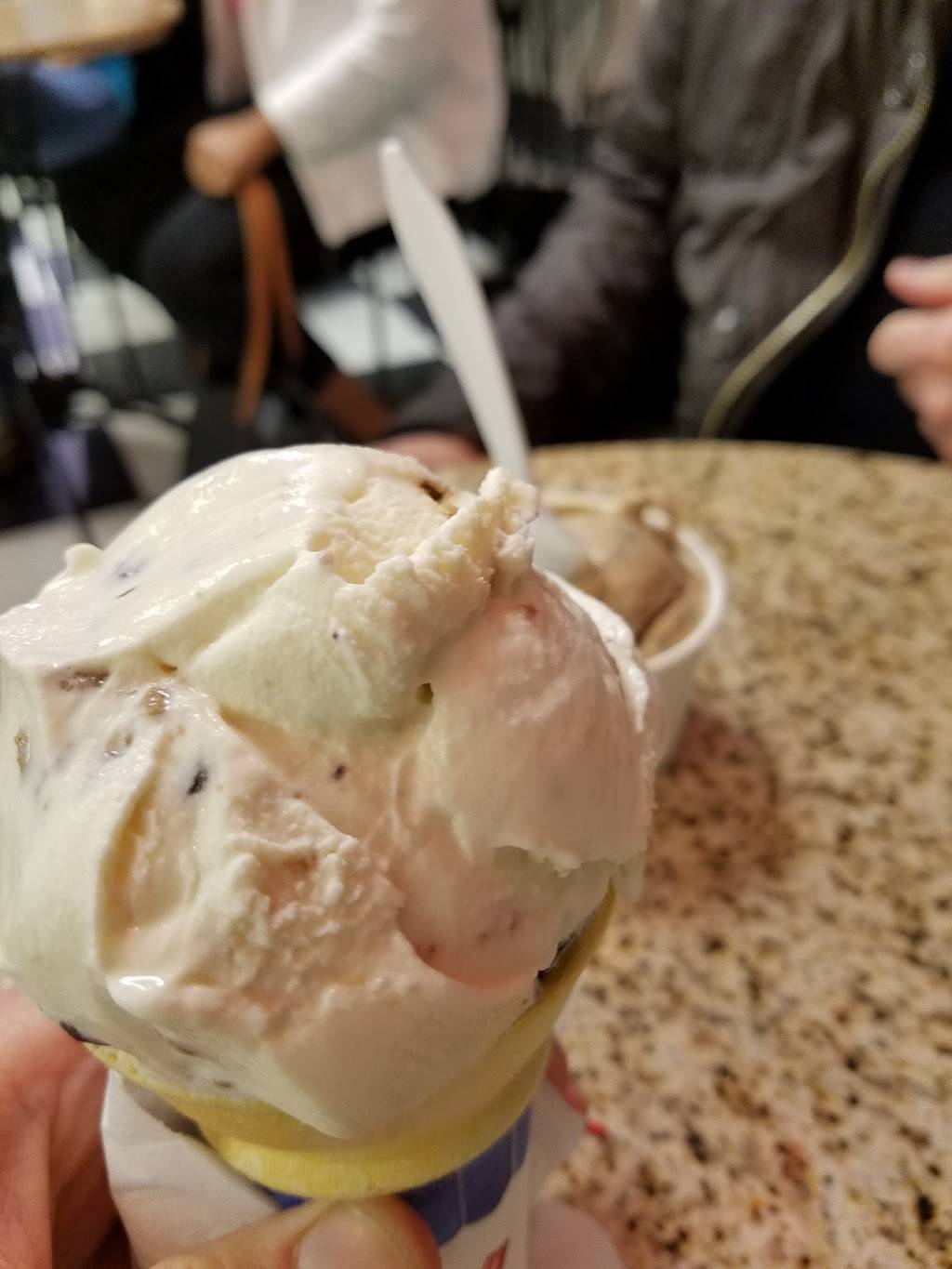 Mission Street Ice Cream & Yogurt - Featuring McConnells Fine I | restaurant | 201 W Mission St, Santa Barbara, CA 93101, USA | 8055692323 OR +1 805-569-2323