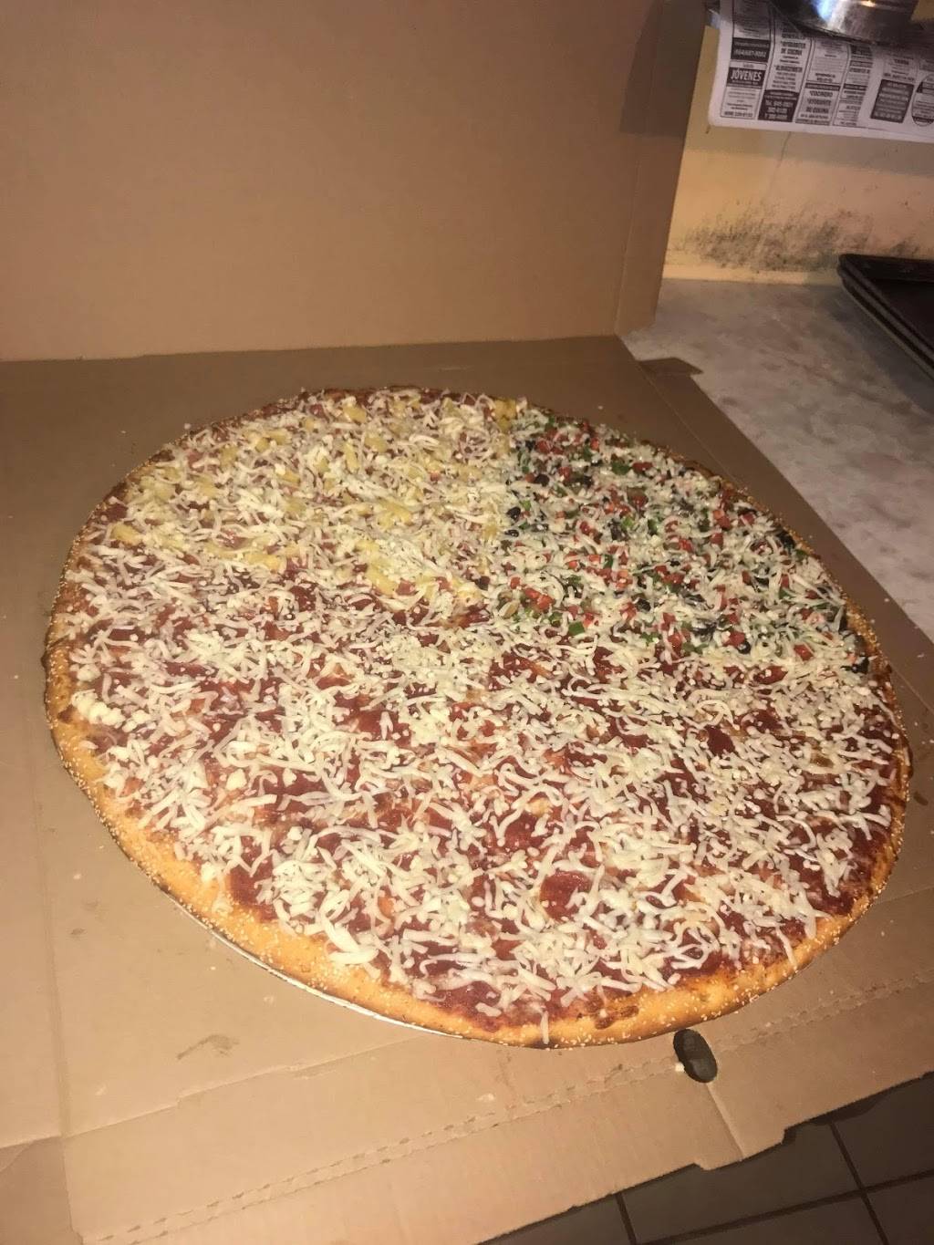 Rabbitpizza Salvatierra | restaurant | Salvatierra, Tijuana, B.C., Mexico | 016642123264 OR +52 664 212 3264